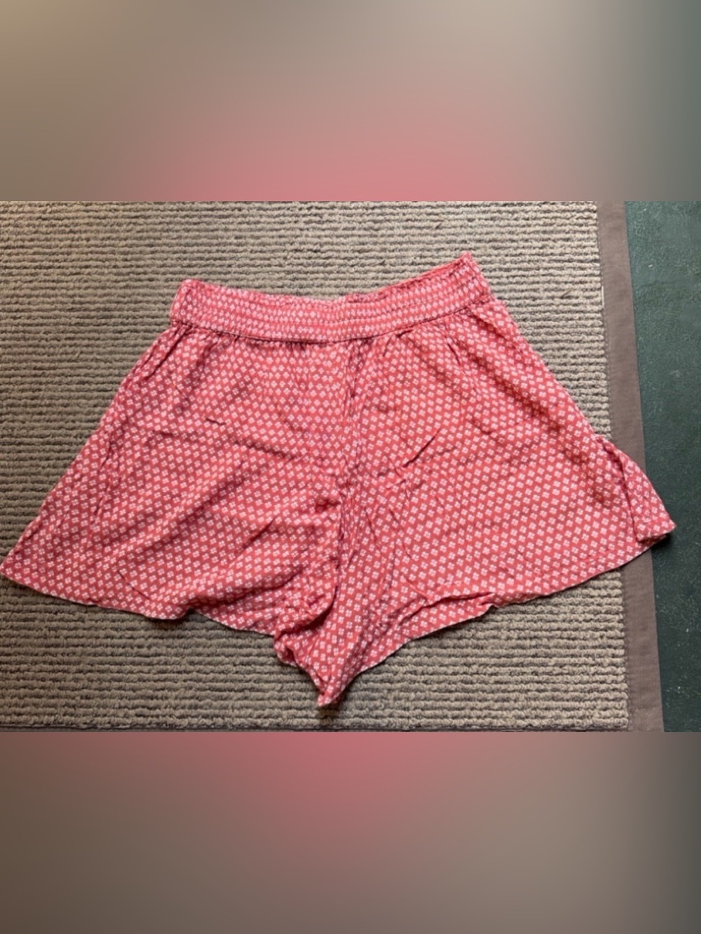 Primark Flowy Patterned Shorts - Picture 1 of 4